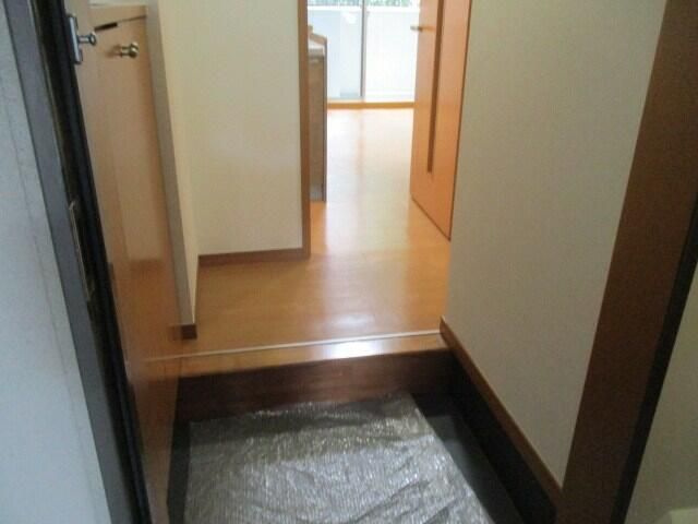 ＴＫフラッツ草加の玄関