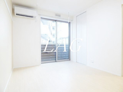 【居間・リビング】 | コンフォルトⅡ | 洋室のお部屋です。
