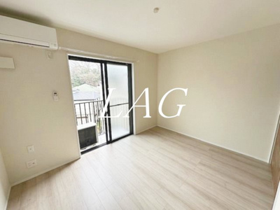 【居間・リビング】 | フォレスト七林 | 洋室のお部屋です。