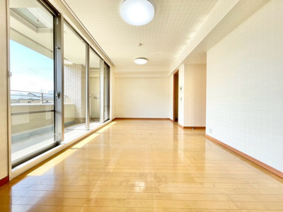 【内装】 | 豊中ヒルズ服部西町 | 物件を比較検討したいお客様には、「物件比較見学プラン」をご用意しております。こちらの物件だけでなく、お客様の希望に沿った物件を、いくつかまとめてご案内させて頂きます。