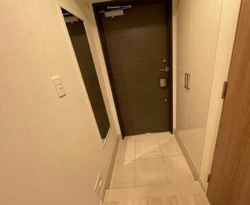 パークアクシス神楽坂・早稲田通りの玄関