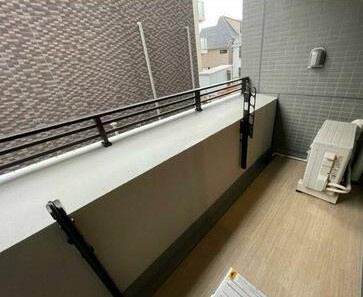 パークアクシス神楽坂・早稲田通りのバルコニー