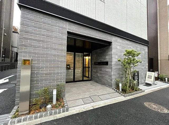 パークアクシス神楽坂・早稲田通りのエントランス