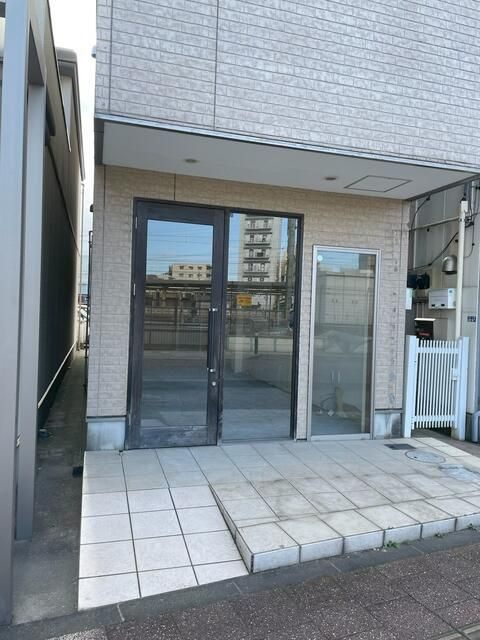 南口商店街店舗の外観