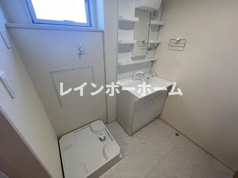 リーブルファイン三郷半田　仲介手数料（賃料の1.10ヵ月）の50％OFF対象物件！の洗面所