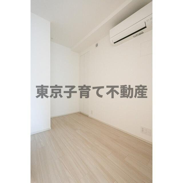 コンフォリア東上野の寝室