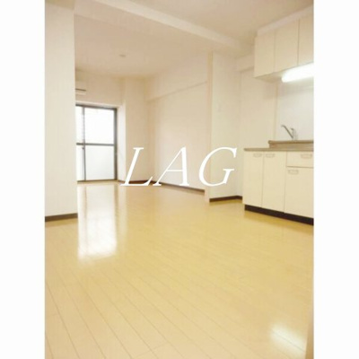【居間・リビング】 | サンモール四季Ⅱ | 洋室のお部屋です。