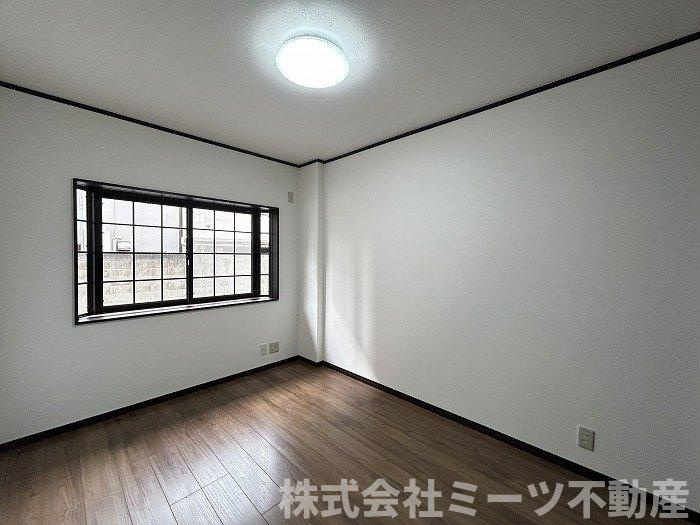 菱屋東1丁目　中古戸建の洋室