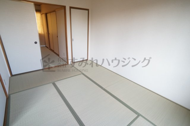 モーツァルト南笹原の和室|参考、同建物・反転間取りの号室