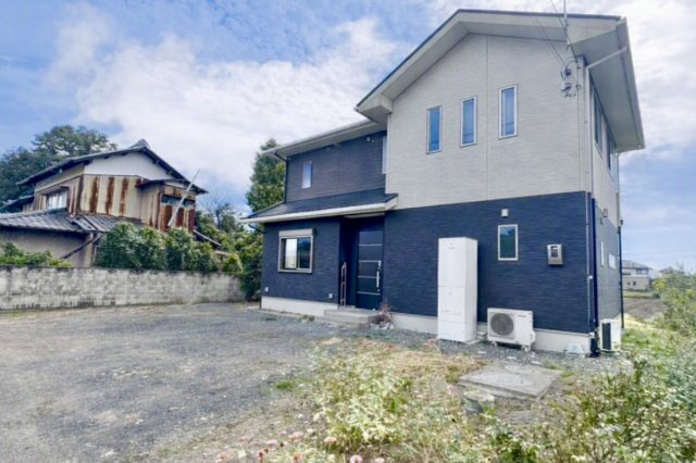 【中古戸建】邑楽郡大泉町大字古海の外観|■外観｜外構や植栽の計画次第で自分好みにアレンジできる余白があり、住みながら楽しめる住まいです♪