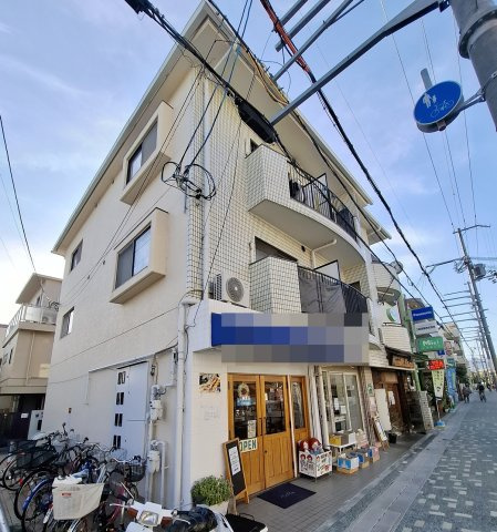 六番館
