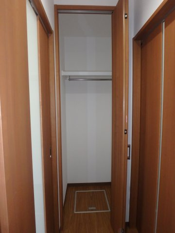 上富井戸建の収納