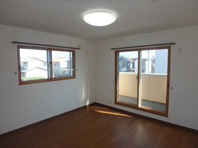 上富井戸建の洋室