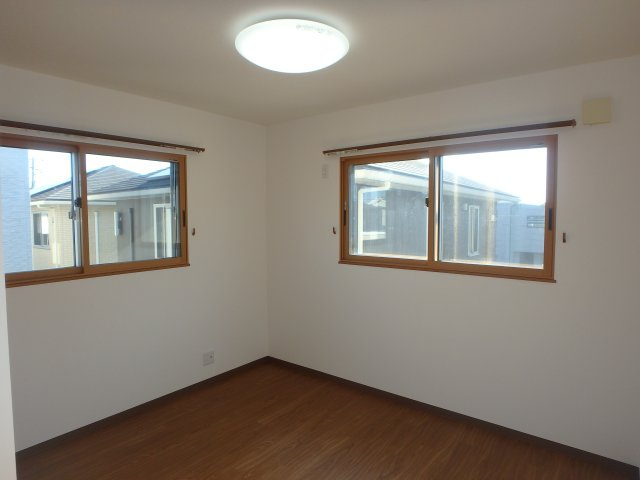 上富井戸建の洋室
