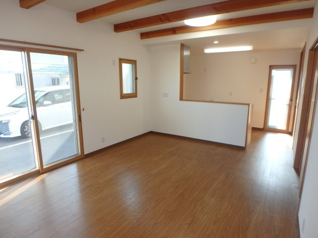 上富井戸建の居間・リビング