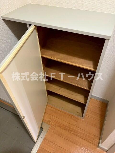 サンガーデン藤原　Ａ棟の収納