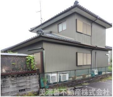 ６７５４７　瑞穂市別府中古戸建ての外観