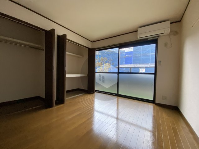 ボヌール1棟の洋室