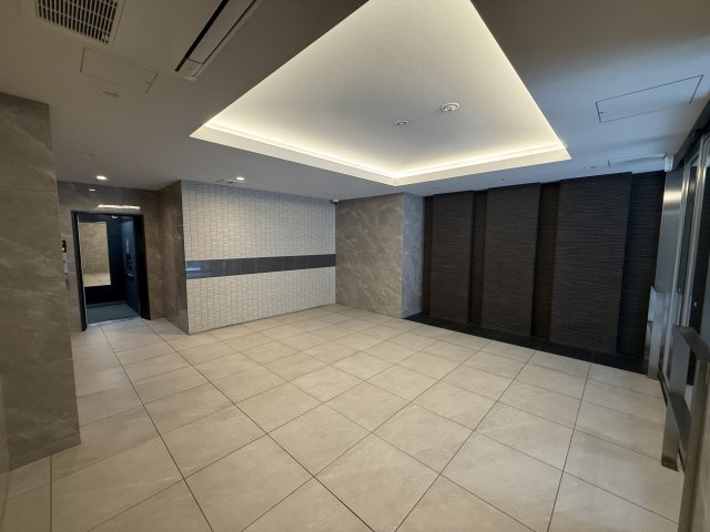 【エントランス】ブランシエスタ加島 