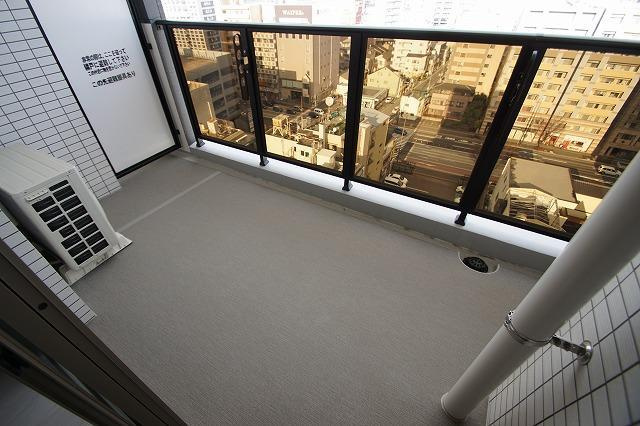 タワーズ高砂　高宮小学校区のバルコニー|タワーズ高砂