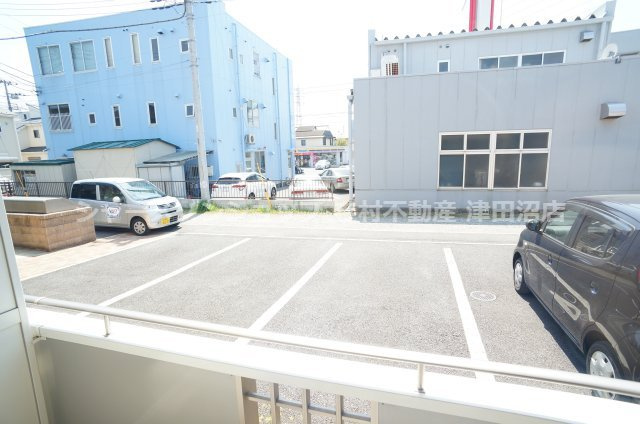 makiregaloの駐車場