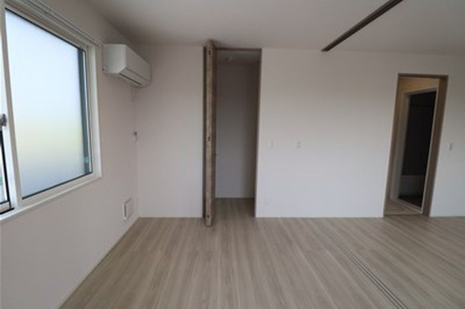【洋室】 | ウィンザーコート金田西