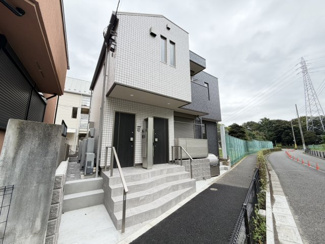 【エントランス】 | 快適空間 奏