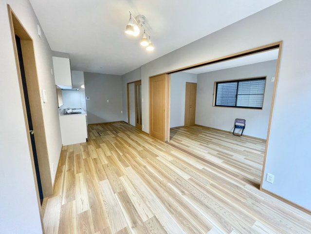 姫路市飾磨区矢倉町１丁目の中古一戸建の居間・リビング