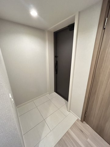 グランドメゾン谷町４丁目の玄関