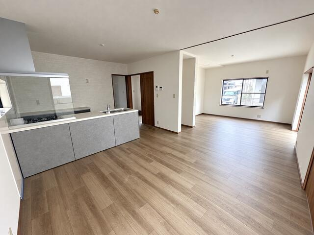 兼田　中古一戸建ての居間・リビング