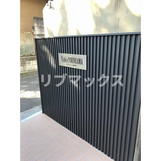 【エントランス】トラフィコ横浜 