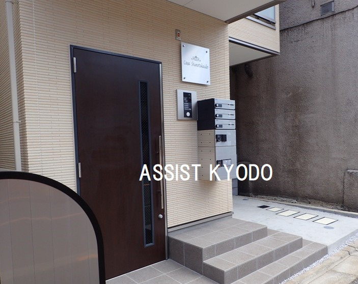 カーサ下高井戸のエントランス