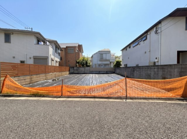 【外観】 | 【仲介手数料４５０万円が無料！】■面積１７１平米（５１坪）■桜上水駅１３分■経堂駅１８分 | 決算キャンペーン中！
家計応援サービスの限界に挑戦中！
詳細は「諸費用」欄をご確認下さい！
■面積１７１平米（５１坪）
■桜上水駅１３分
■経堂駅１８分
■お好きなハウスメーカーで建築いただけます。