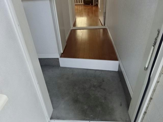 ベイフラットの玄関
