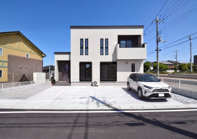 新築　前橋市川原町　6号棟の外観パース|ポストと一体型のTVモニターホンでセキュリティ安心！嬉しい宅配ボックス付き♪