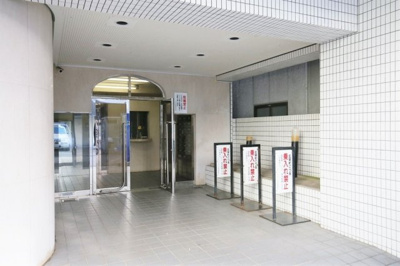 【エントランス】 | ハイネスベルグレイス川崎