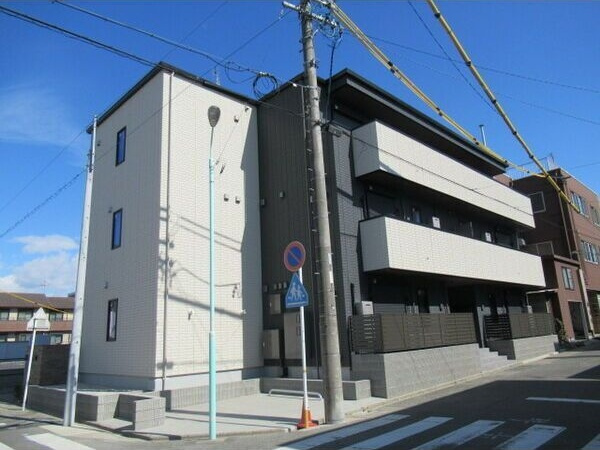 アベニール桜本町の外観