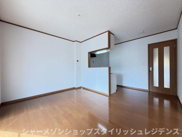 エスポワールISHIBASHIの居間・リビング