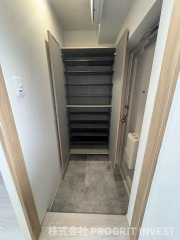コンドミニアム亀有の玄関