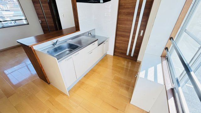 筑紫野市二日市北３丁目のアパートのキッチン