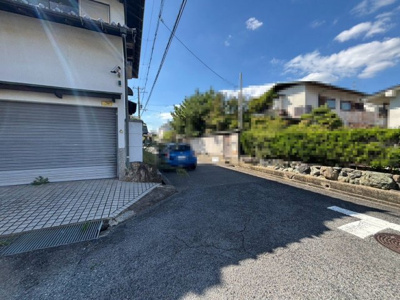 【前面道路含む現地写真】 | 堀上緑町３丁　売土地 | 自由設計可能ですので　家族の希望が詰まったマイホームを建築出来ますね！