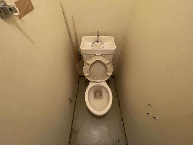 シェトワ大石のトイレ