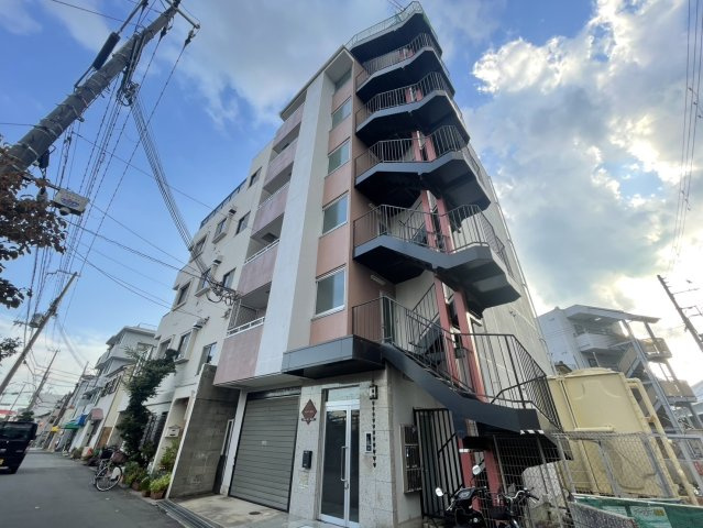 シェトワ大石の外観