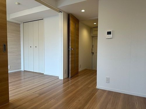 自由ヶ丘第３マンションの居間・リビング