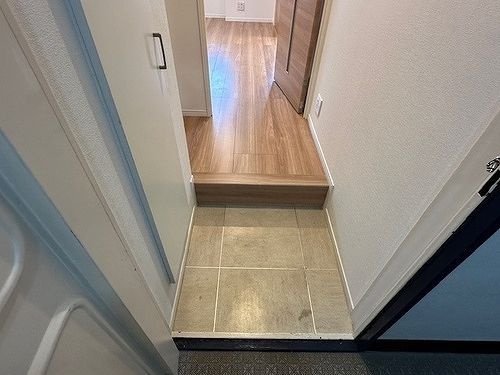 自由ヶ丘第３マンションの玄関