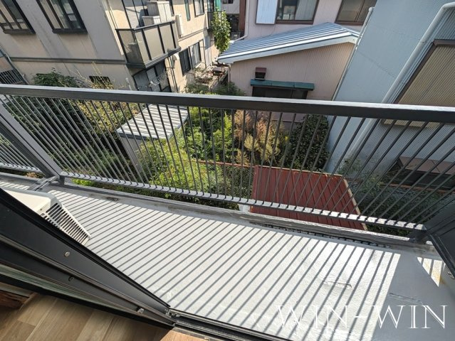 コーポ伊藤 A棟のバルコニー