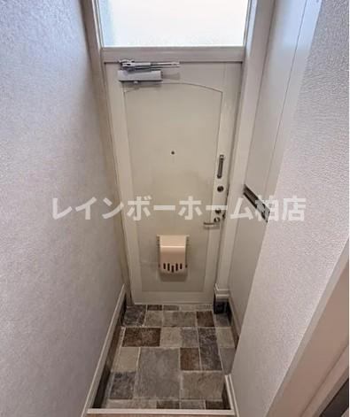 特典：仲介手数料が50％OFFです‼の玄関|落ち着いた玄関です