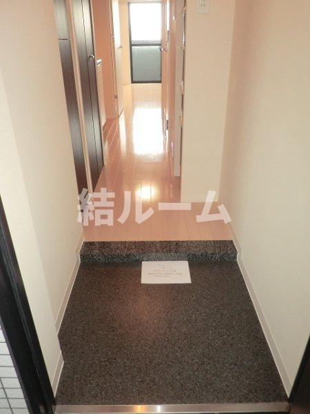 板橋区宮本町の賃貸マンションの玄関