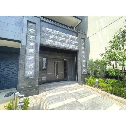 名古屋市東区葵１丁目の賃貸マンションのエントランス