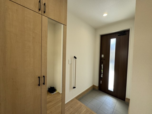 日野市日野台2丁目の玄関